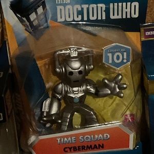 Doctor who Cyberman toy set
